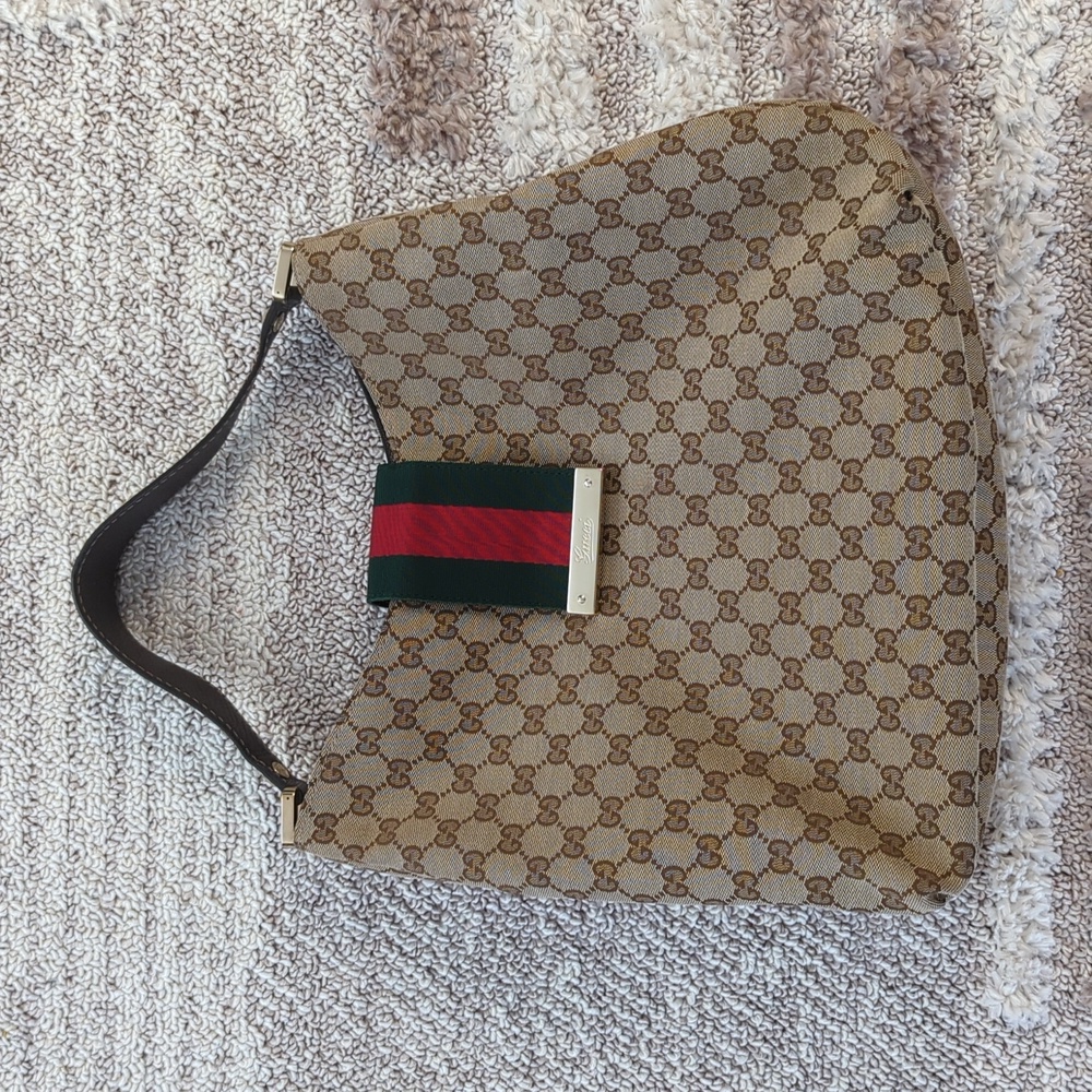 • gucci • hobo bag